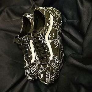 Vans Old Skool X 2017 Peanuts Snoopy Men’s 6.5 Women’s 8